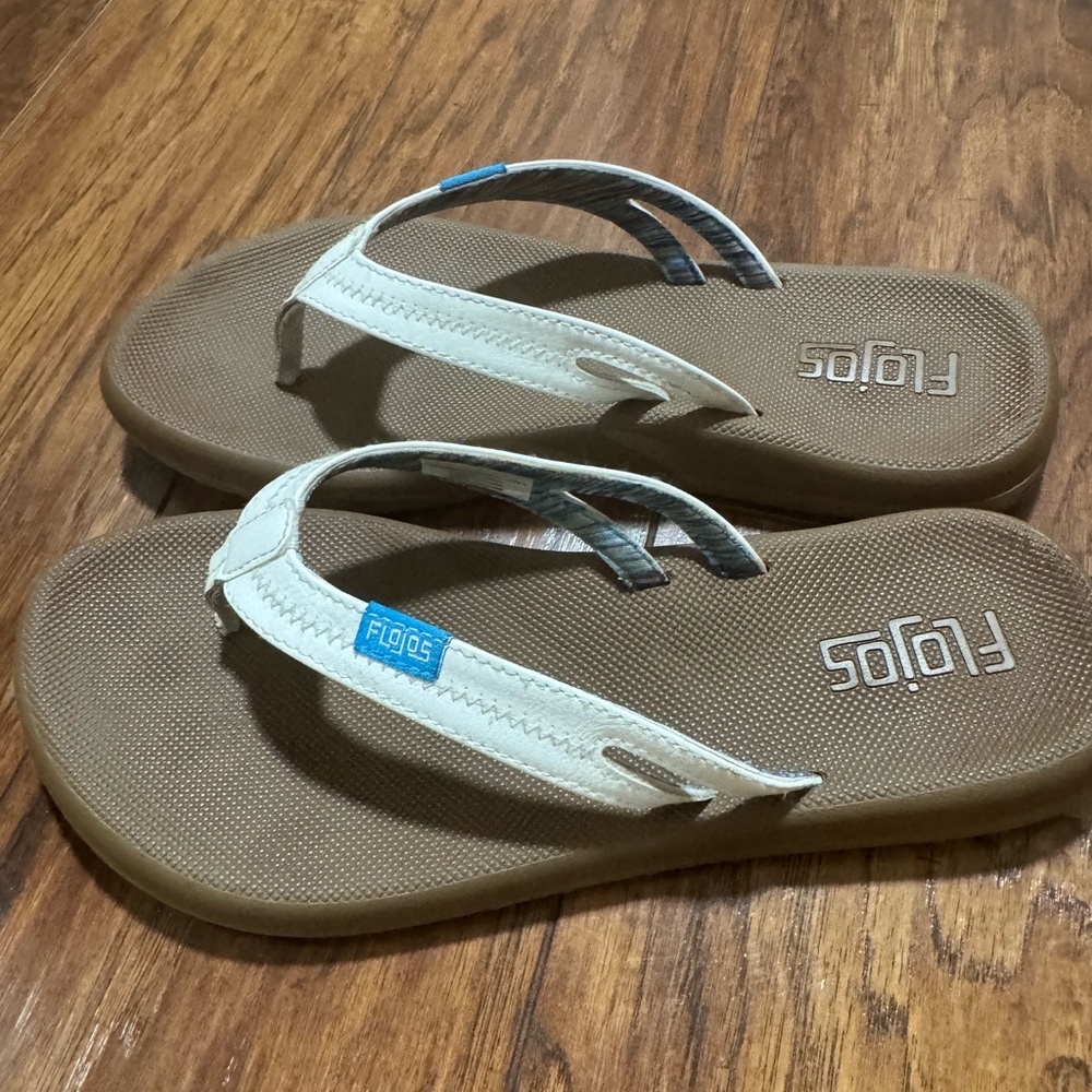 Flojos Tan and White Sandals